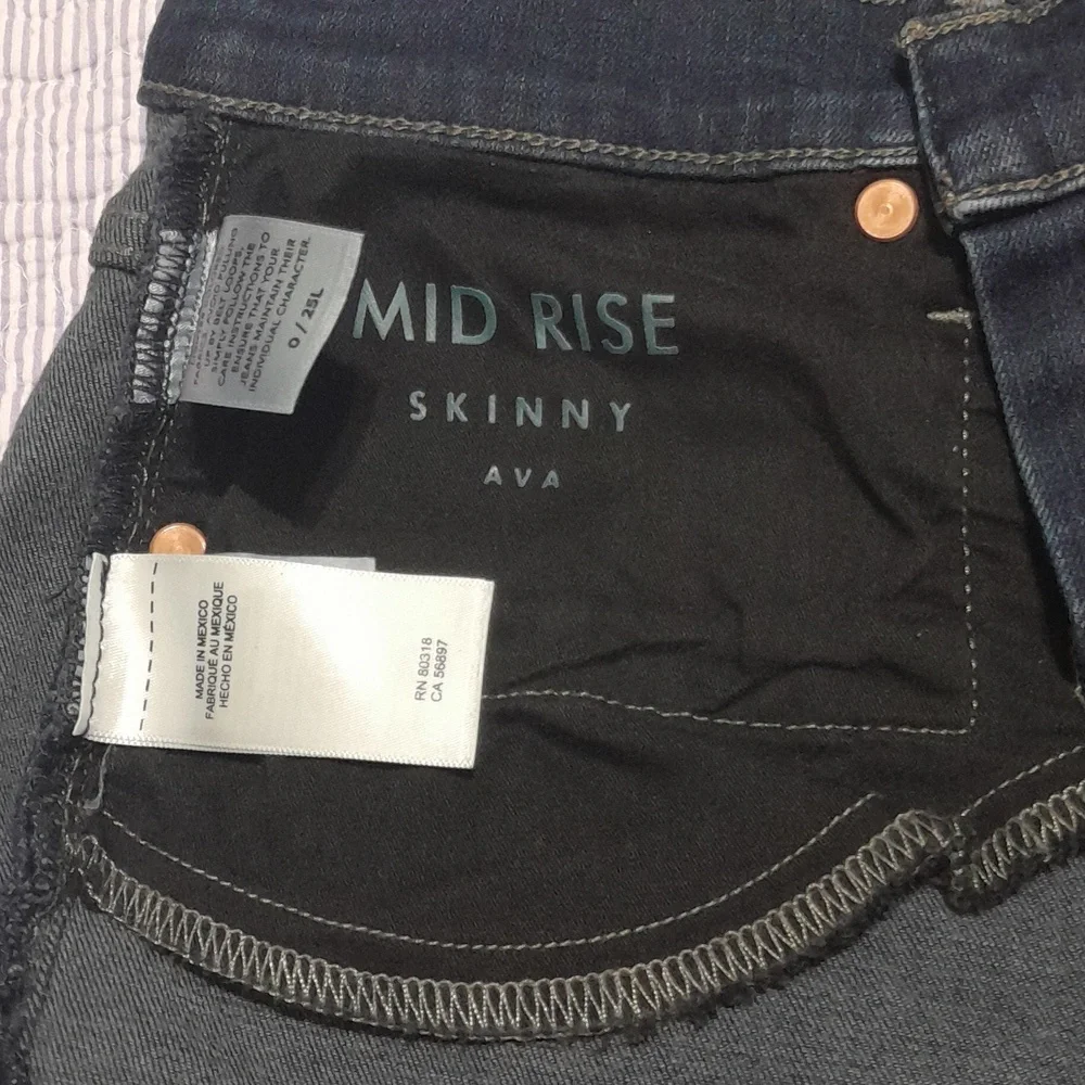 Lucky Brand Women Jeans - Picture 3 of 5